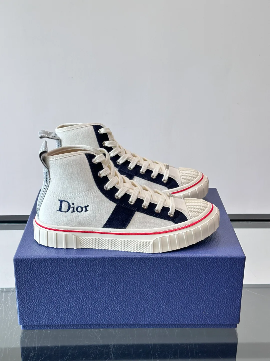 Кроссовки Женские Christian Dior 18118772