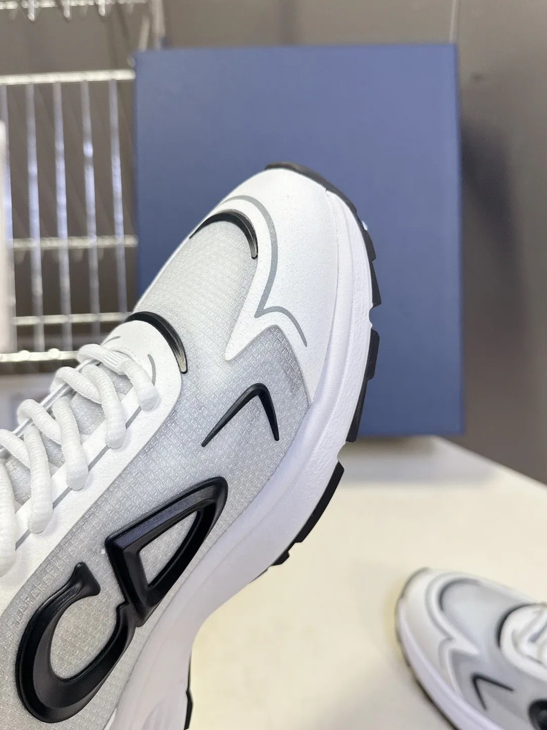 Кроссовки Мужские Christian Dior 1070437