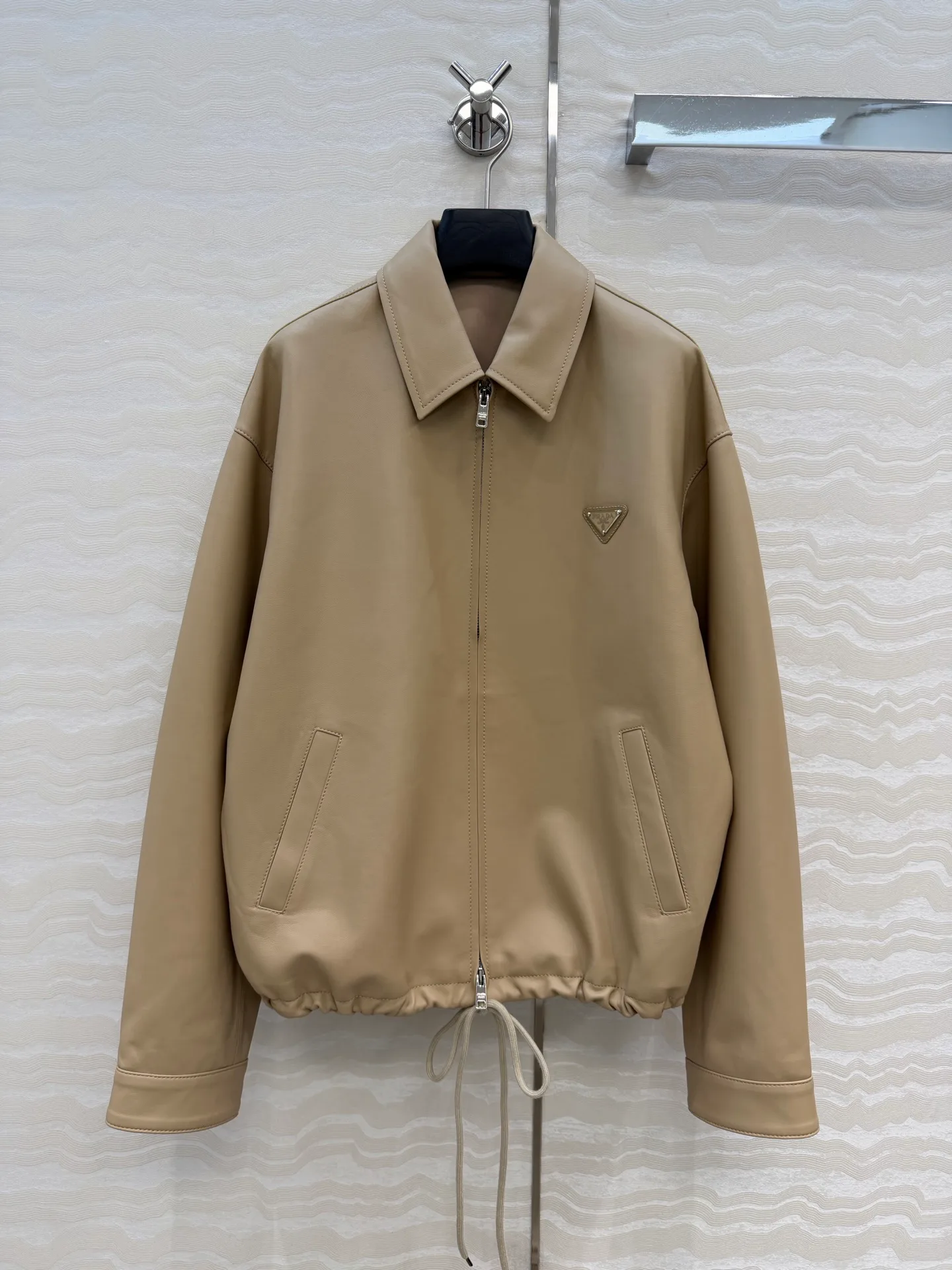 Кожаные Куртки И Дублёнки Мужские Prada 11430157