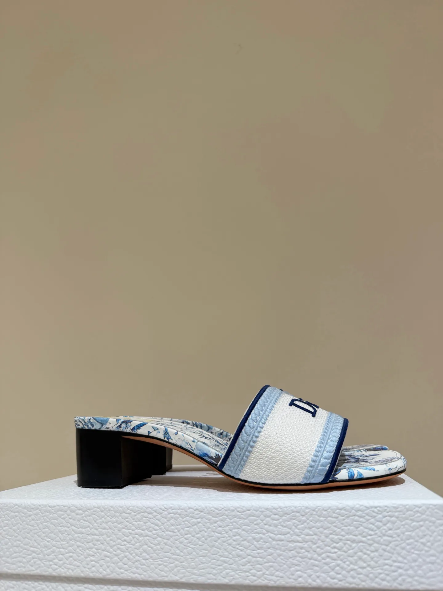Сандалии Женские Christian Dior 13539511