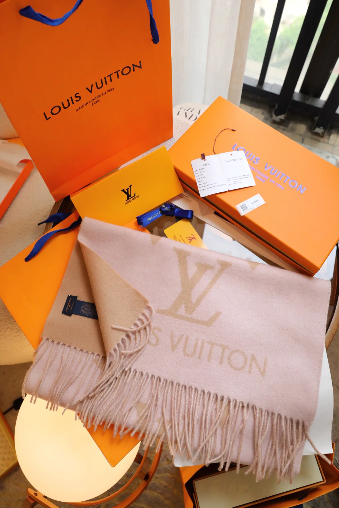 Шарфы Louis Vuitton 5396911
