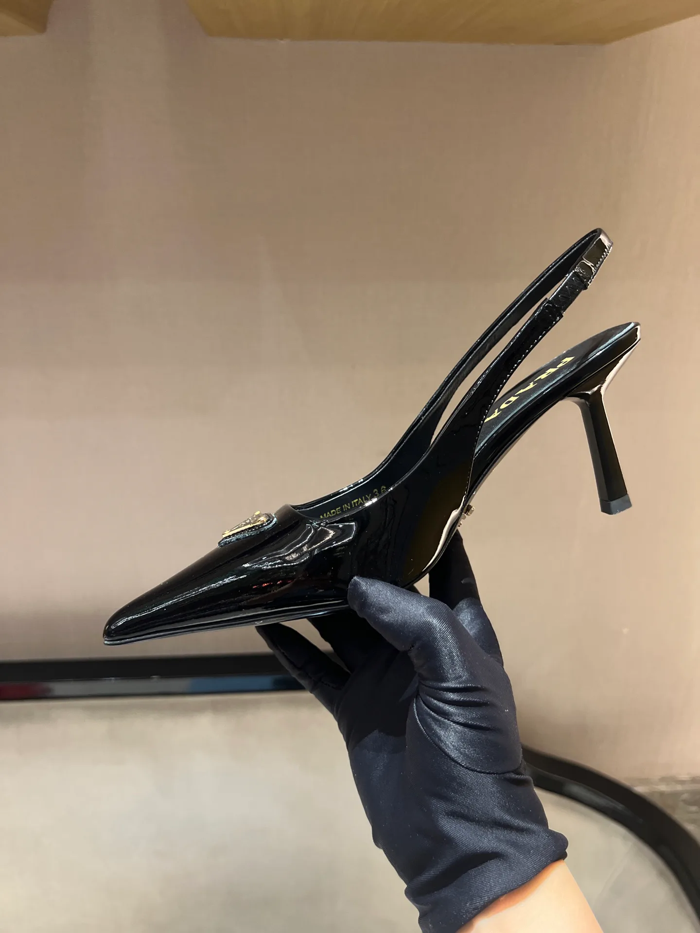 Босоножки Женские Prada 11454554
