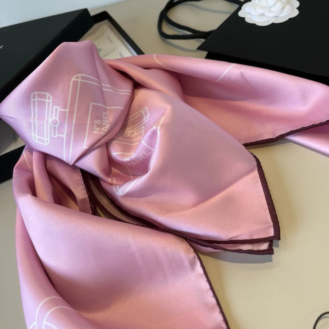 Платки Chanel 11362342