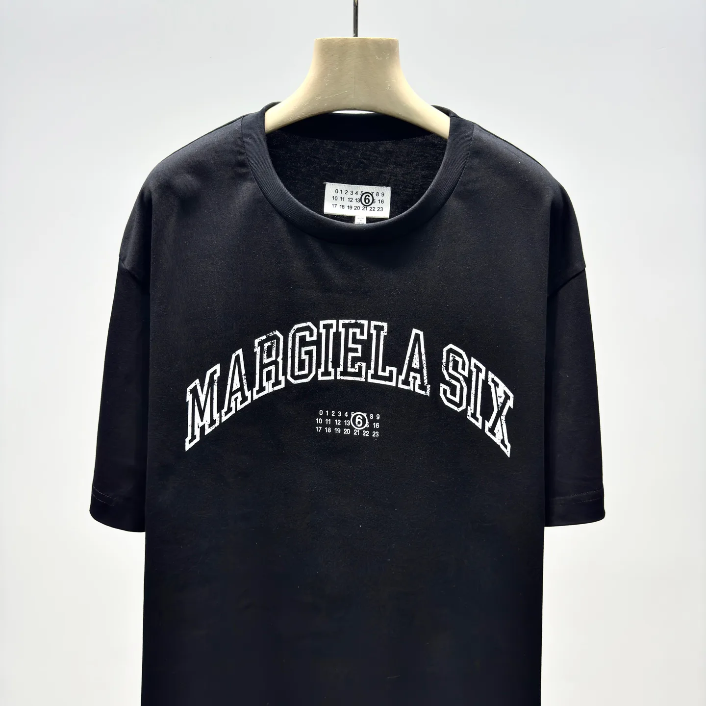 Футболки Женские Maison Margiela 9717