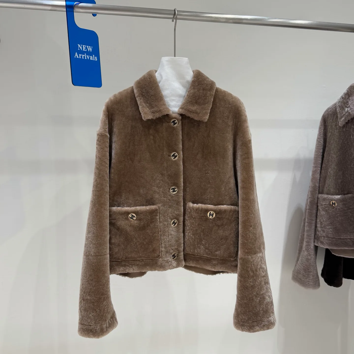 Кожаные Куртки И Дублёнки Женские Chanel 17921273