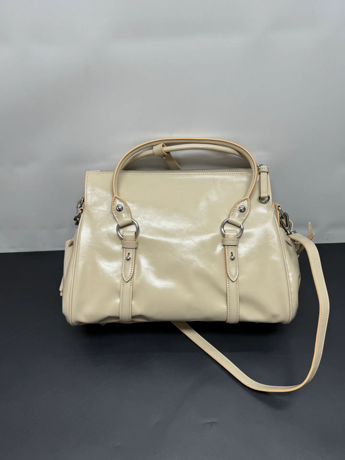 Классические Сумки Женские Miu Miu 18221851