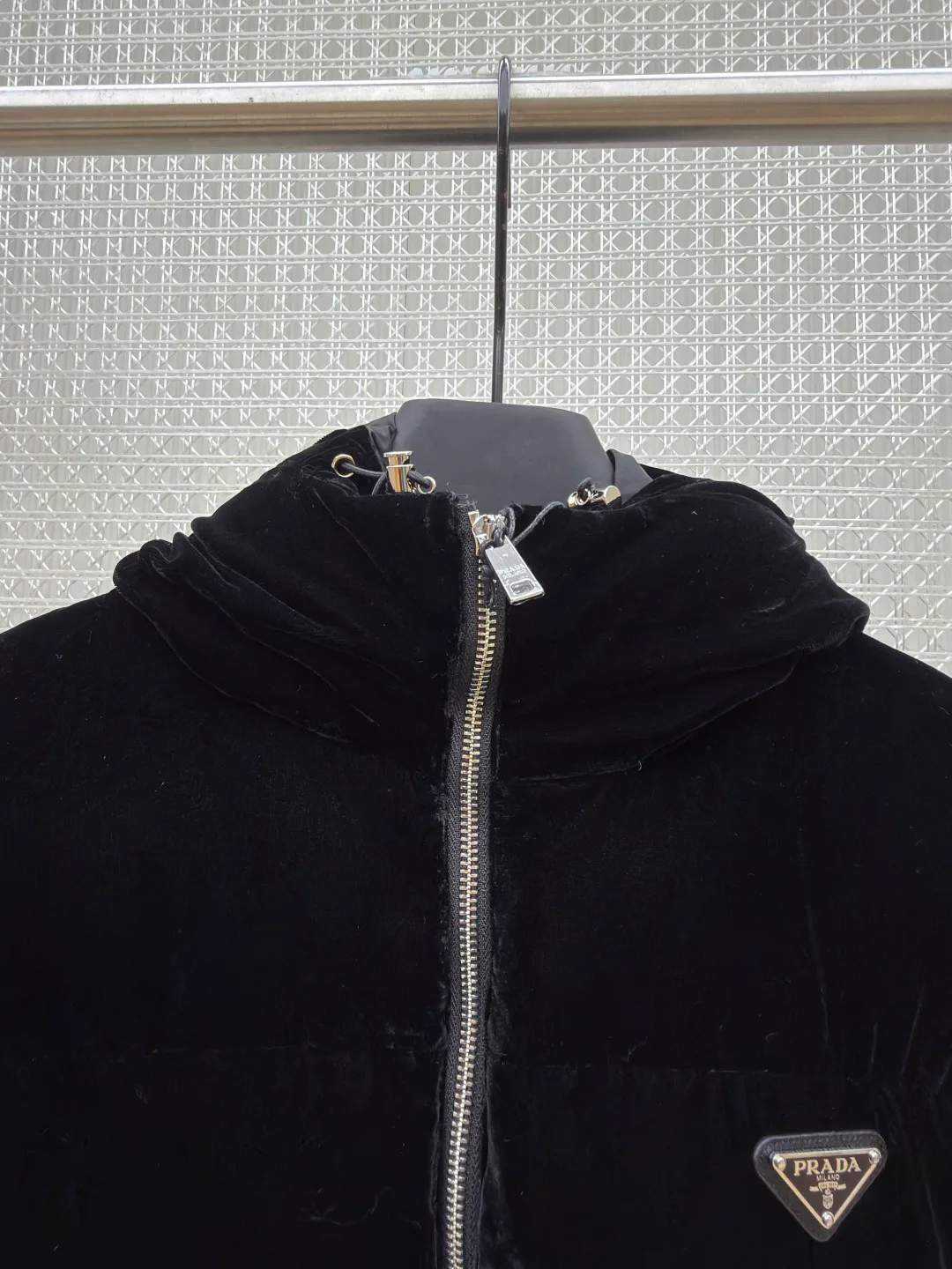 Куртки И Пуховики Женские Prada 18612866
