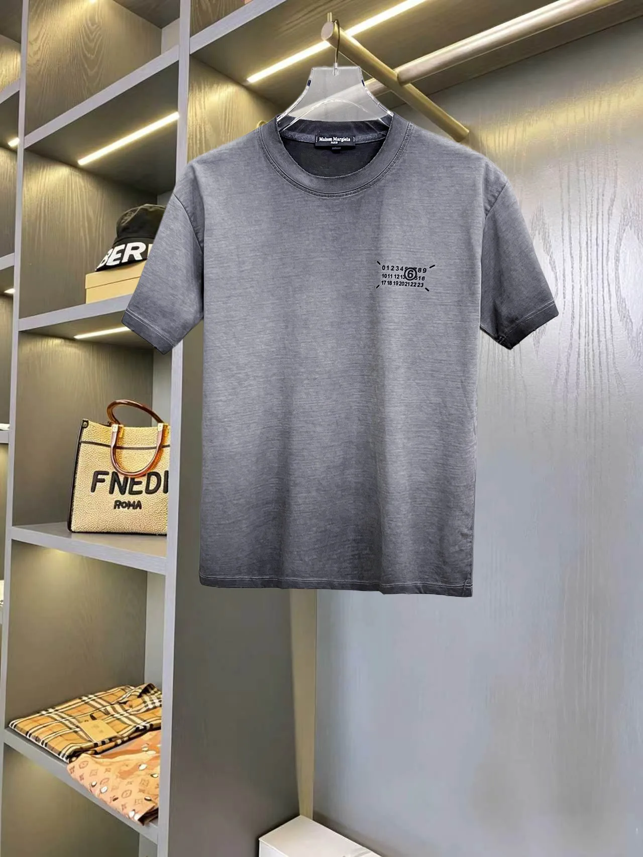Футболки Мужские Maison Margiela 17610092