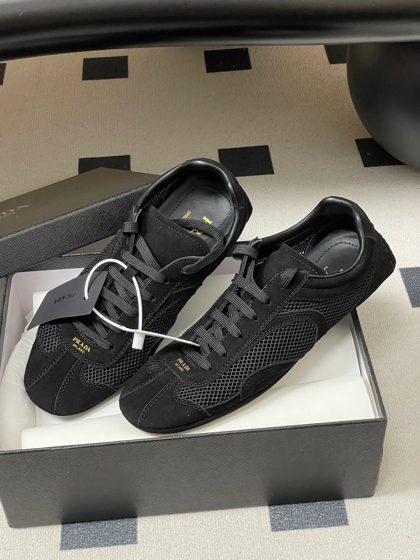 Кроссовки Женские Prada 12810921
