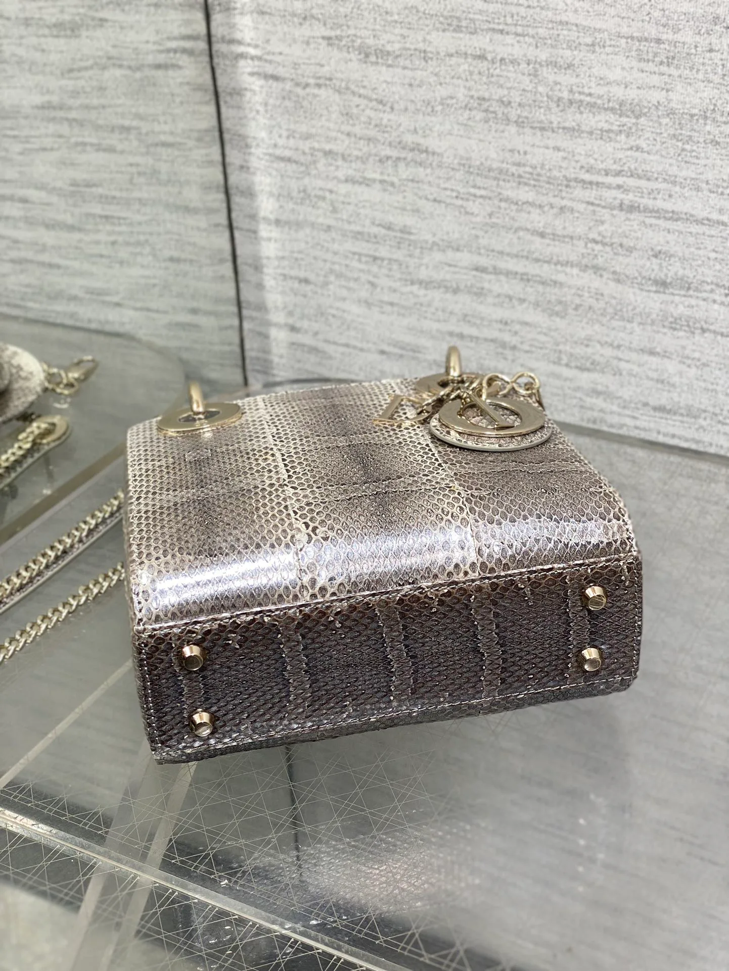 Классические Сумки Женские Christian Dior 11581756