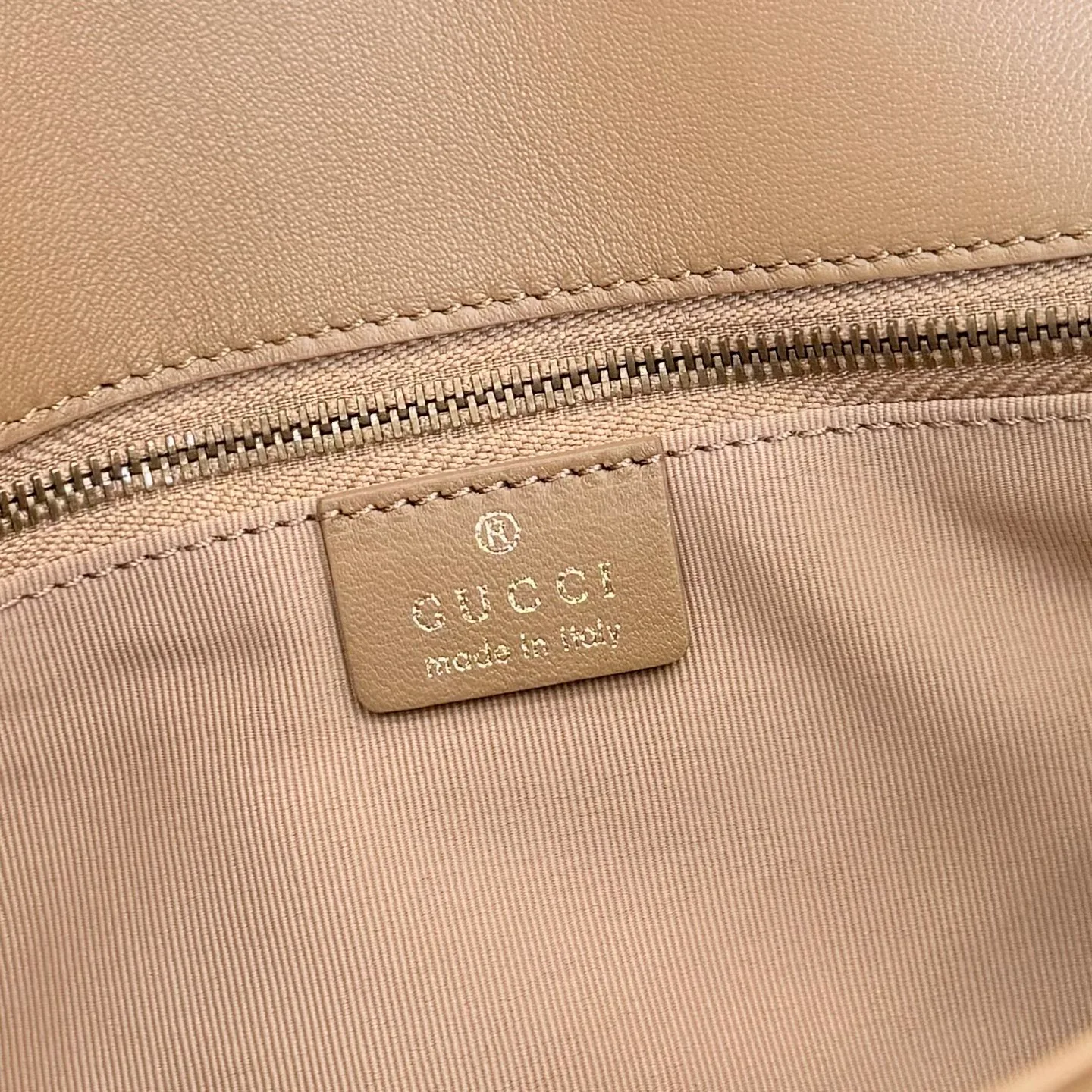 Классические Сумки Женские Gucci 18210742