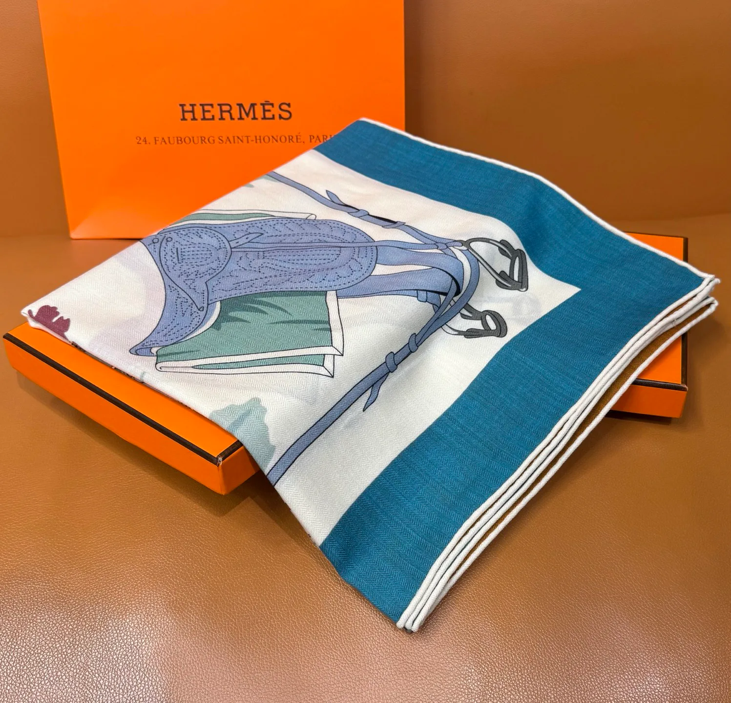 Платки Hermes 18127155