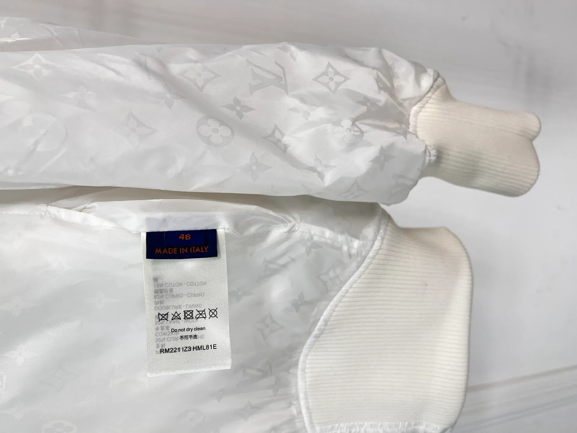 Куртки И Пуховики Мужские Louis Vuitton 22450