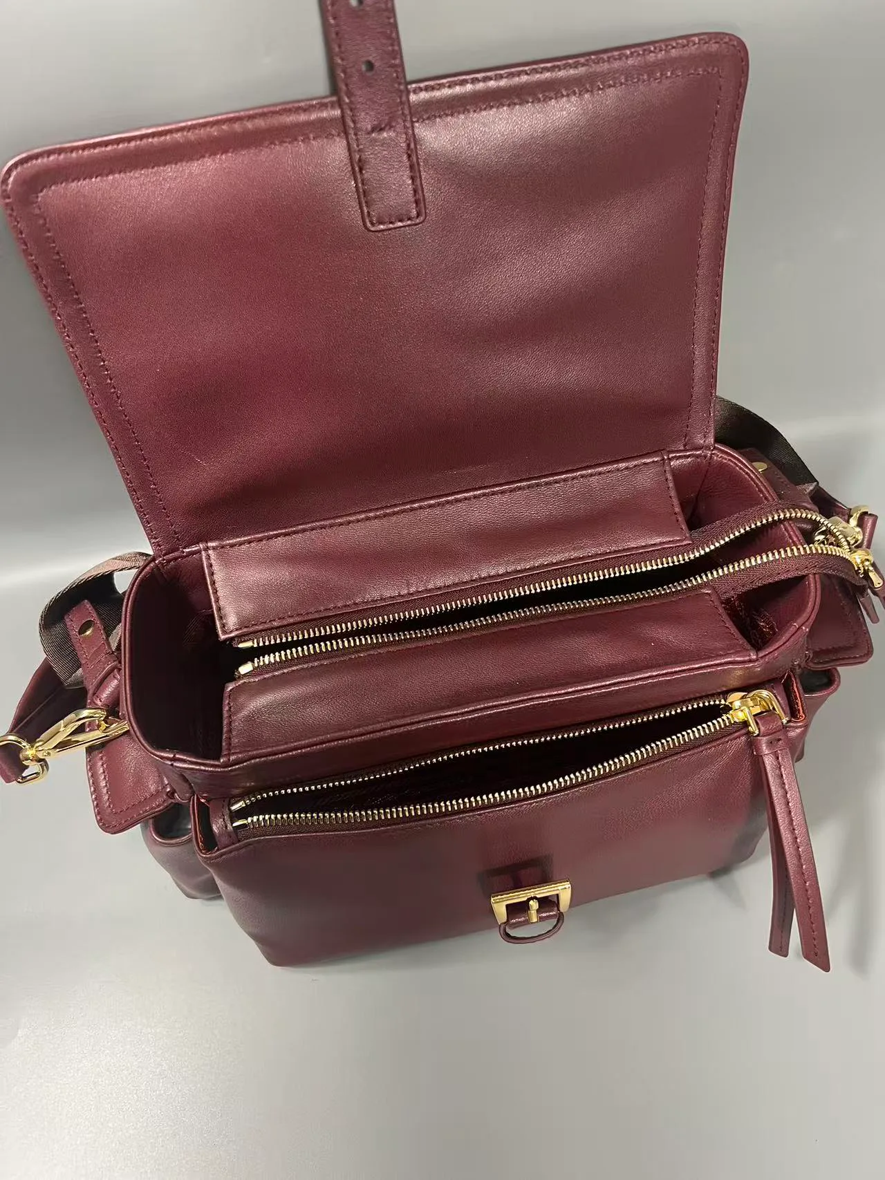 Сумки На Ремне Женские Prada 5494139