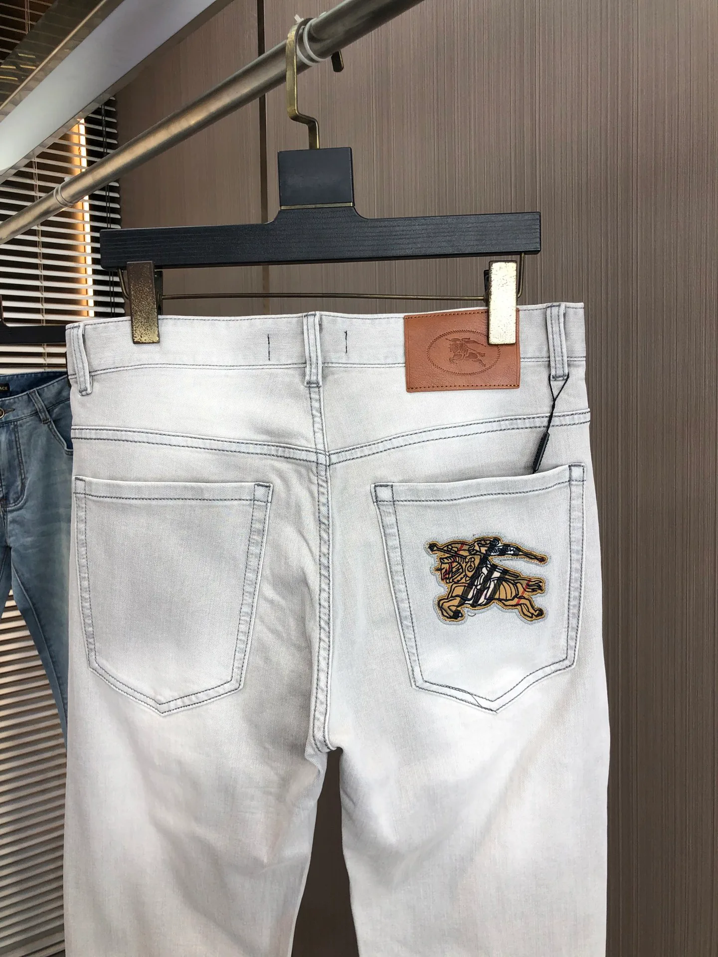 Джинсы Мужские Burberry 11514670