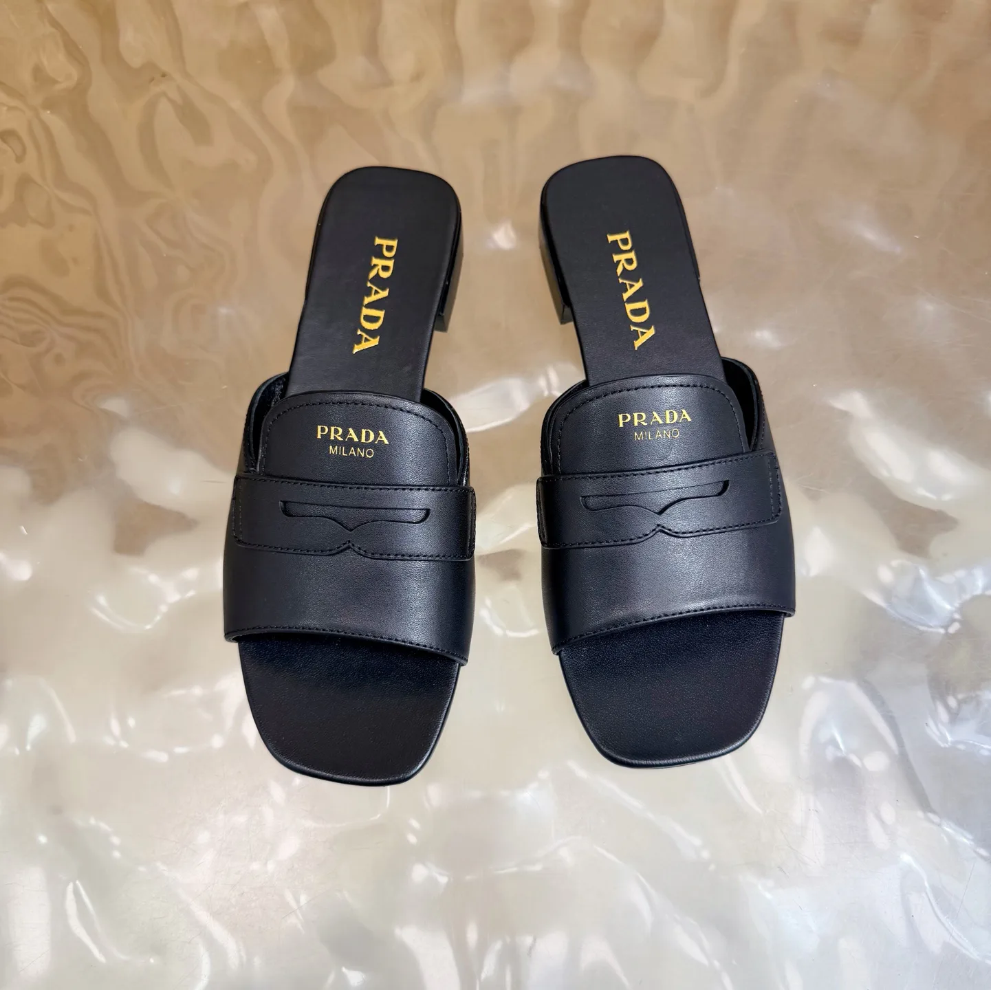 Босоножки Женские Prada 11776970