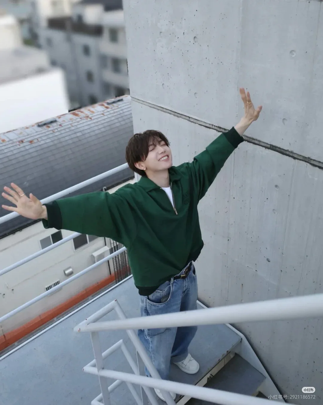 Свитшоты Женские Miu Miu 85557