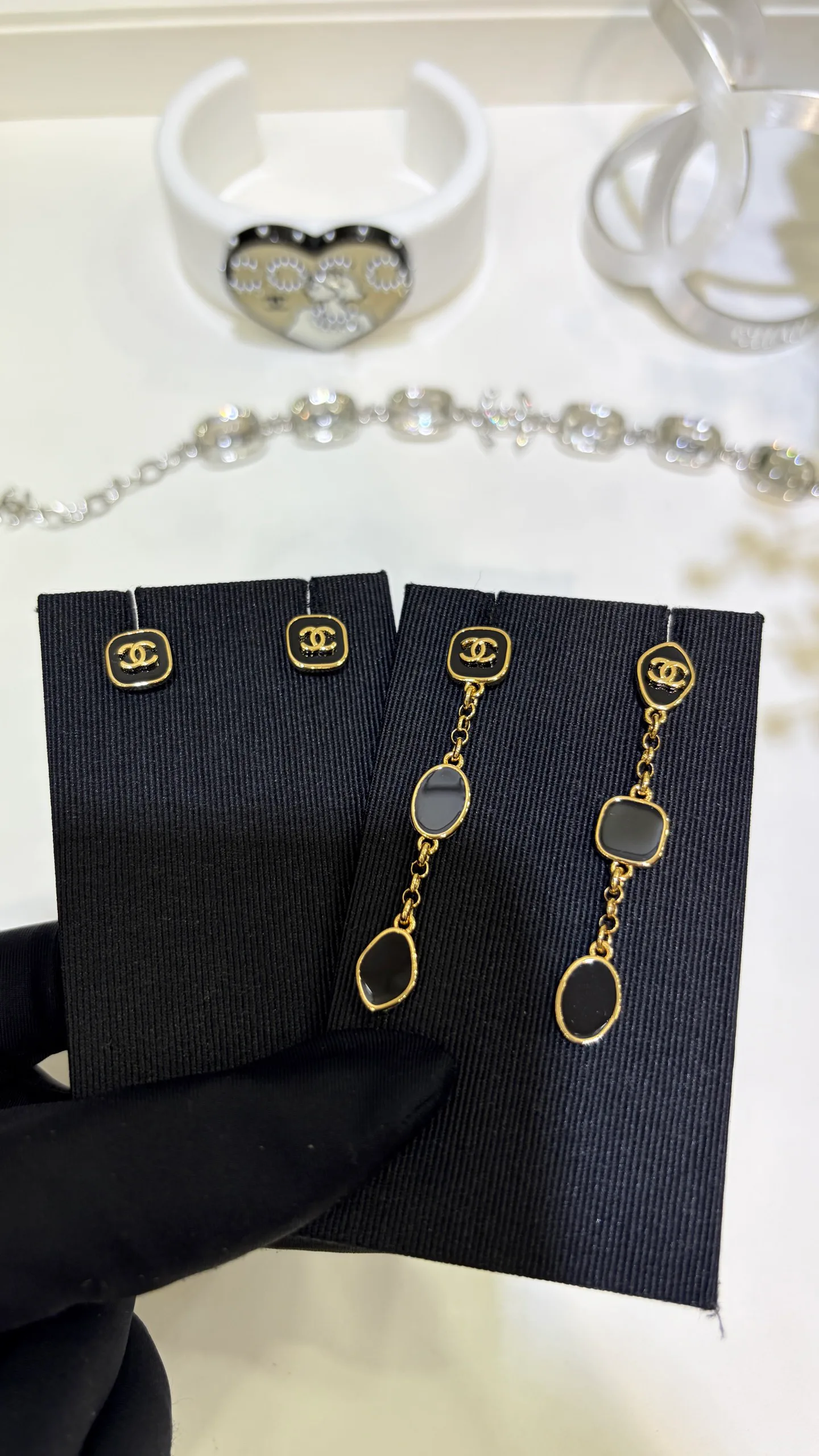 Бижутерия Chanel 18059082
