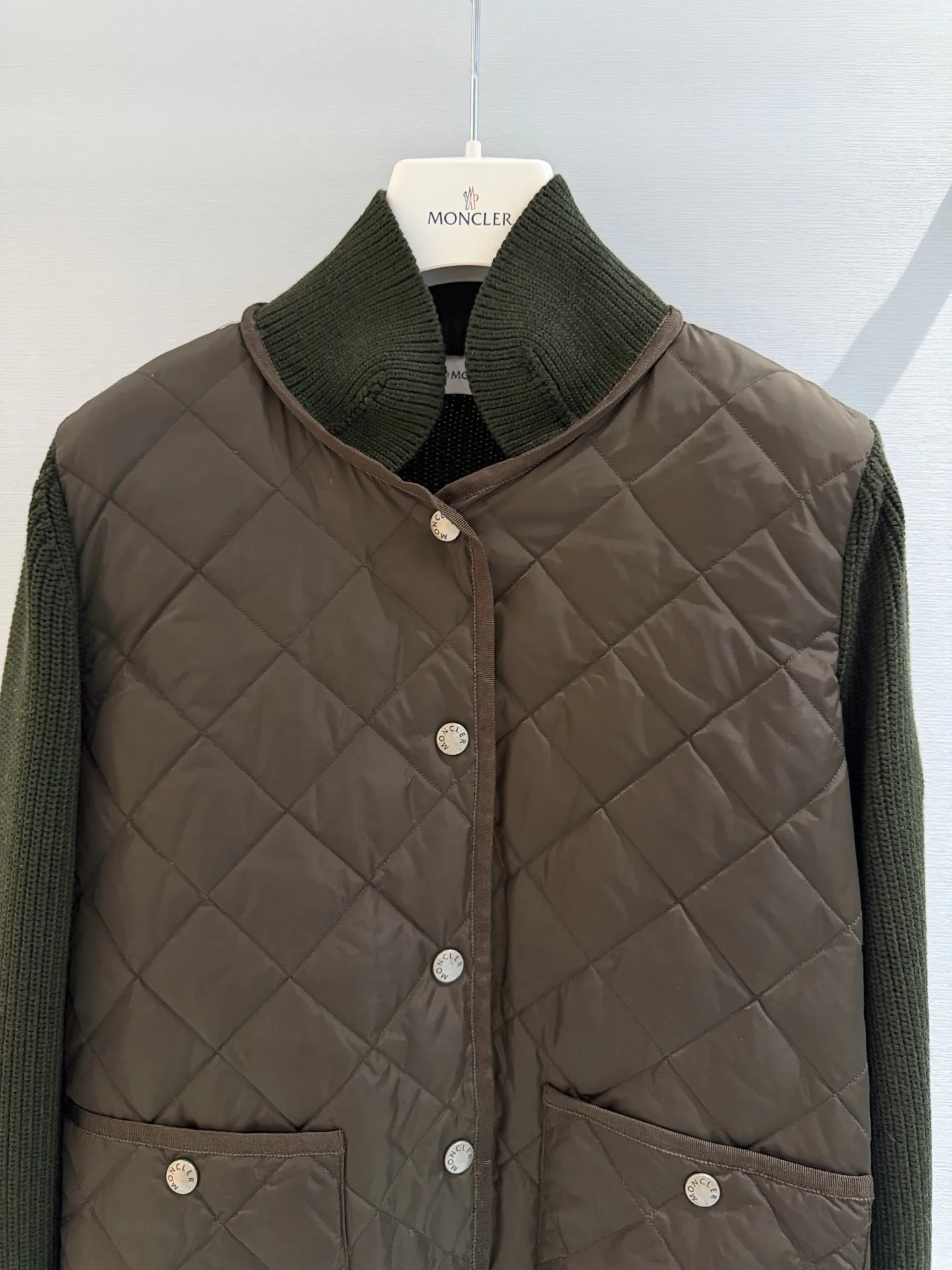 Куртки И Пуховики Женские Moncler 18640727