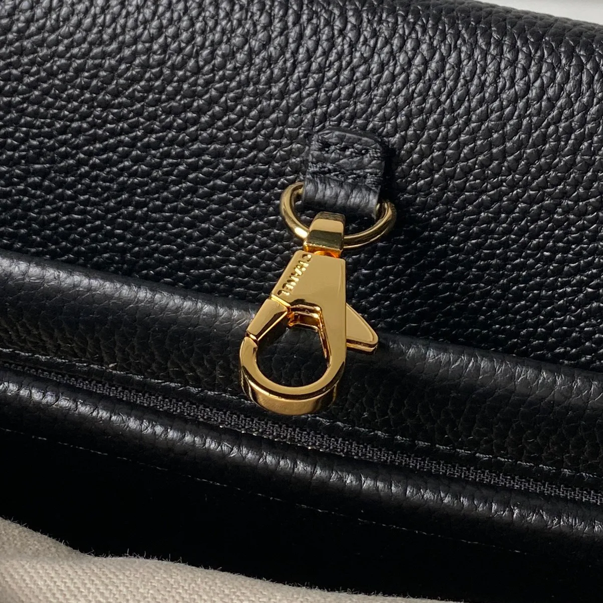 Классические Сумки Женские Chanel 18207847
