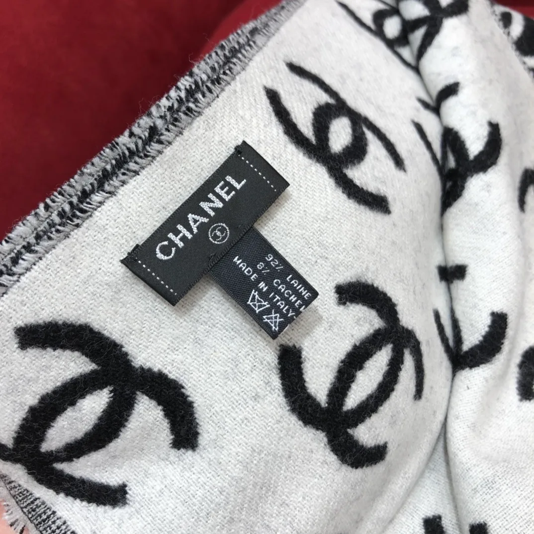 Шарфы Chanel 11613565