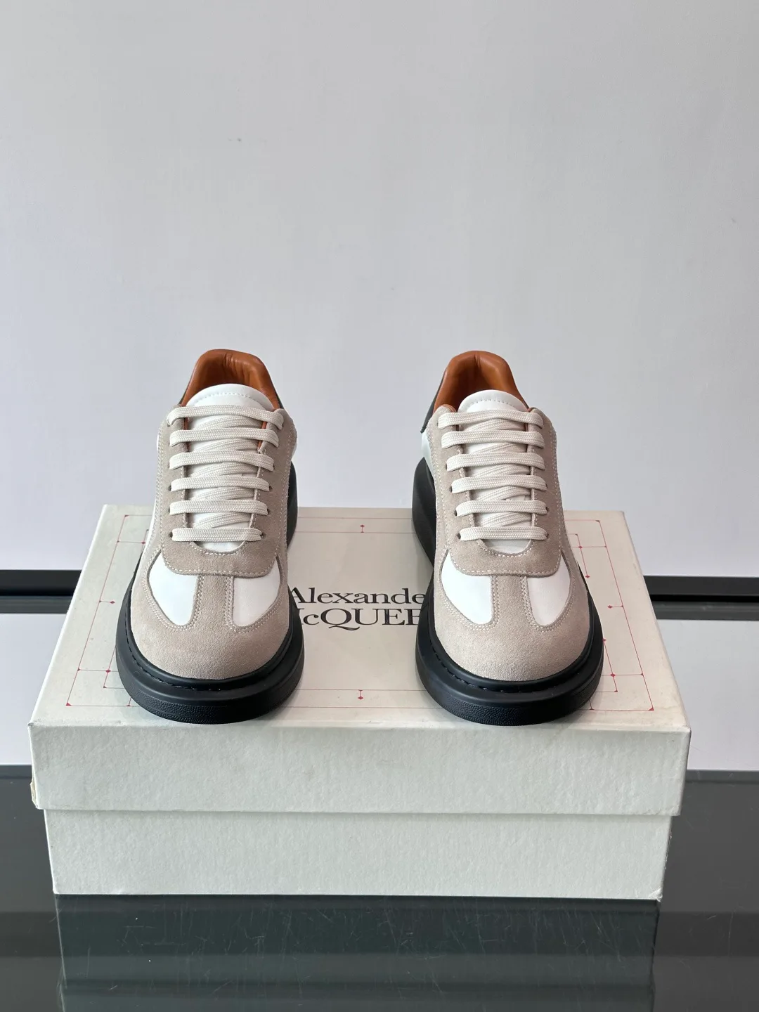 Кроссовки Женские Alexander Mcqueen 17328777