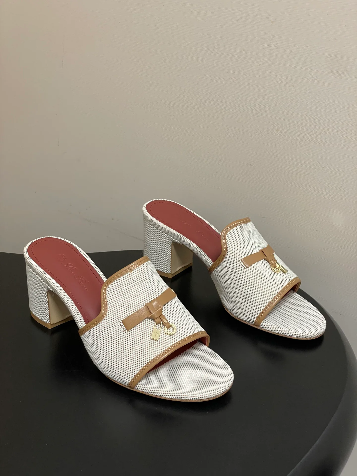 Сандалии Женские Loro Piana 11897576