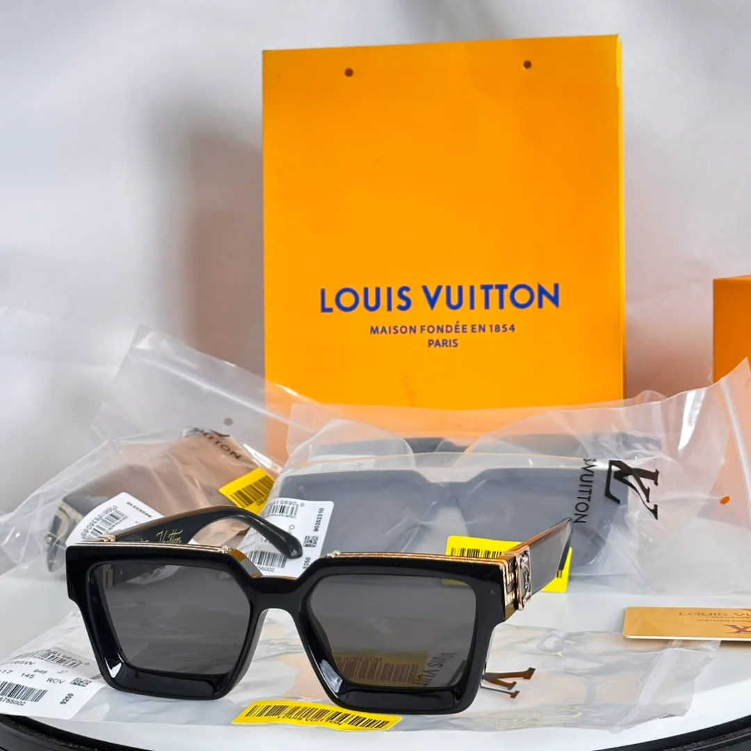 Очки Louis Vuitton 17350192