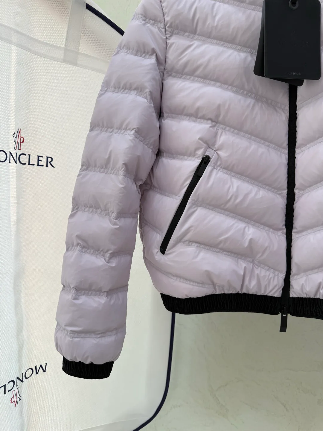 Куртки И Пуховики Женские Moncler 18052699