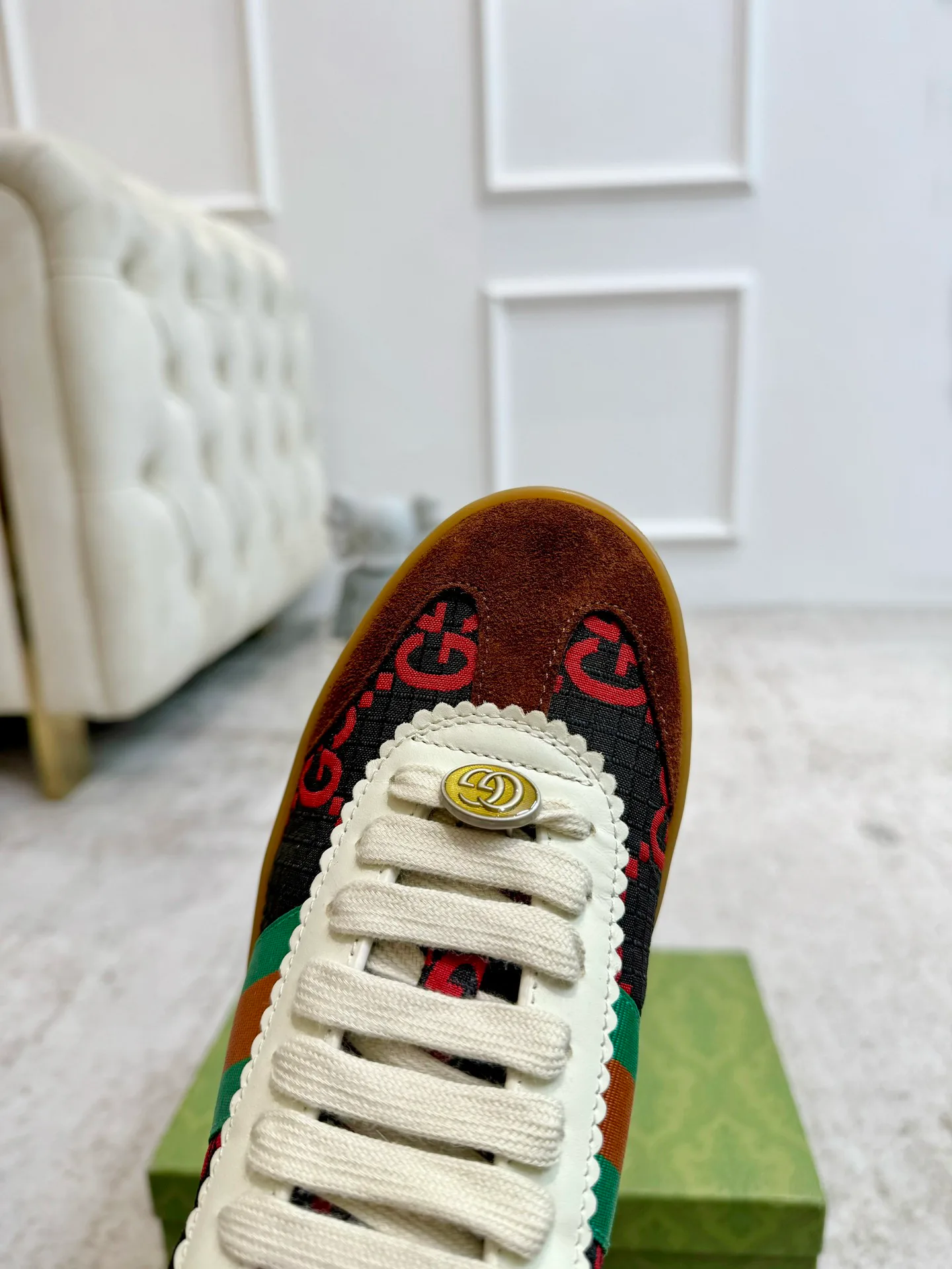 Кроссовки Женские Gucci 18765953