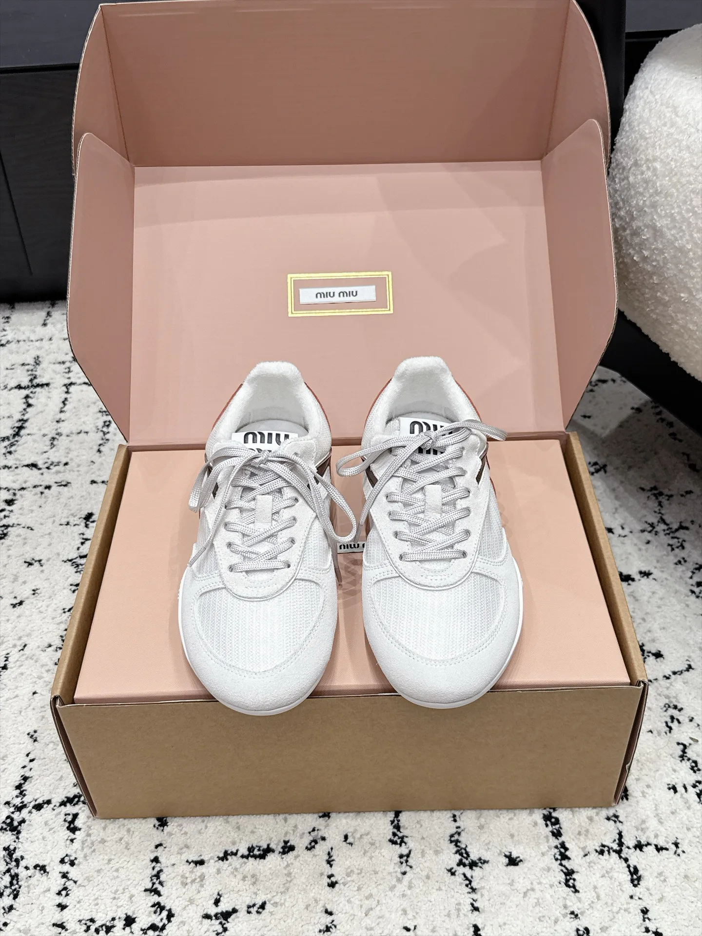 Кроссовки Женские Miu Miu 18133261