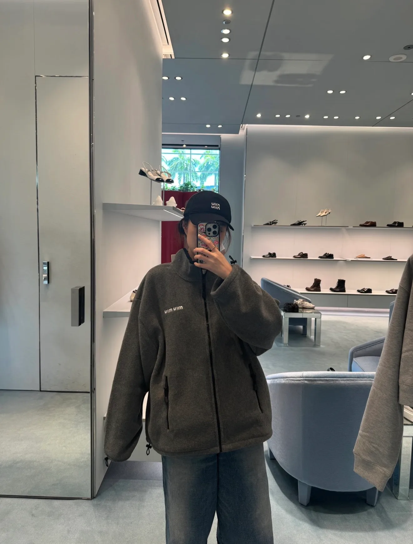 Куртки И Пуховики Женские Miu Miu 18113598