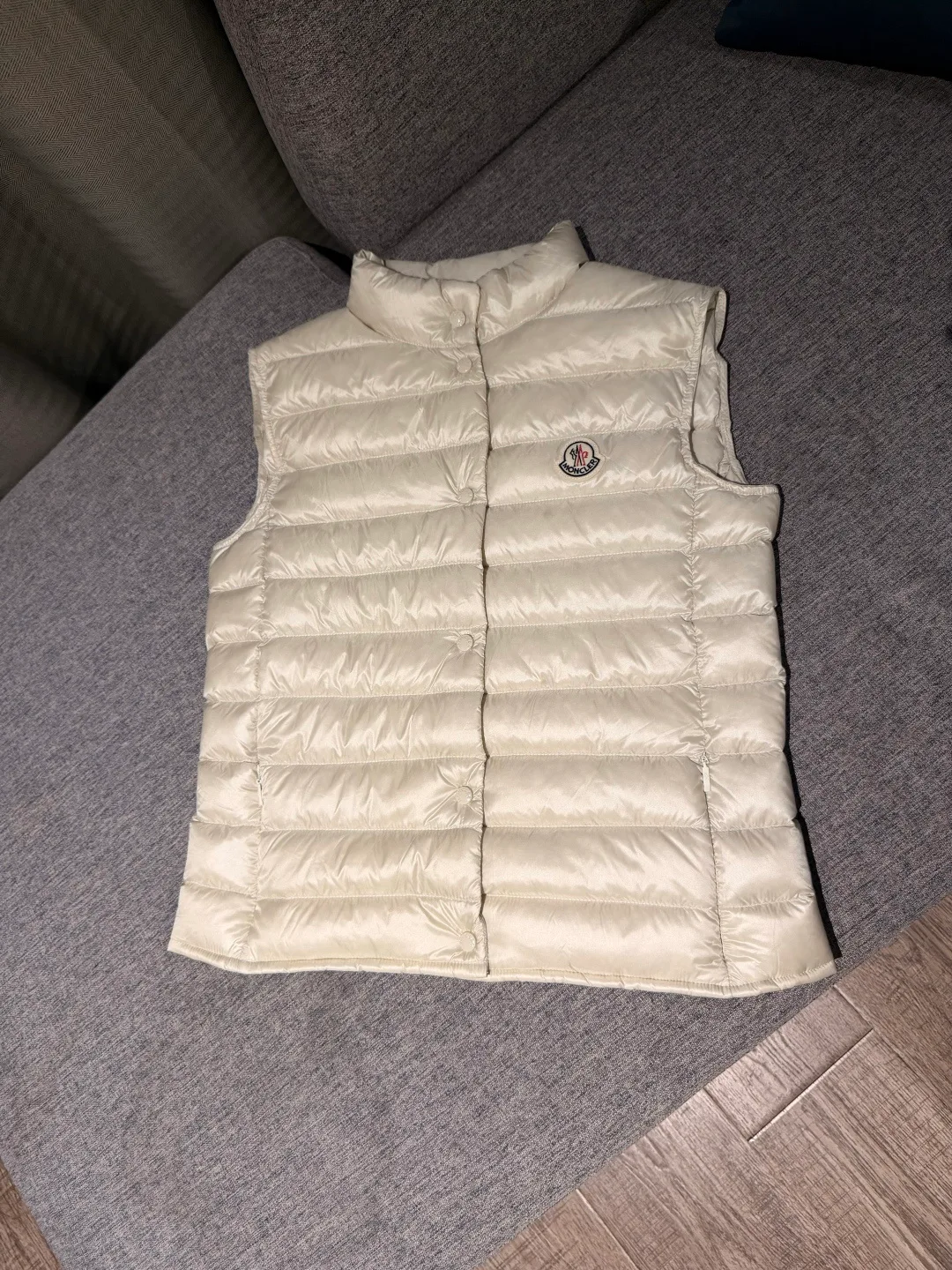 Жилеты Женские Moncler 19074389