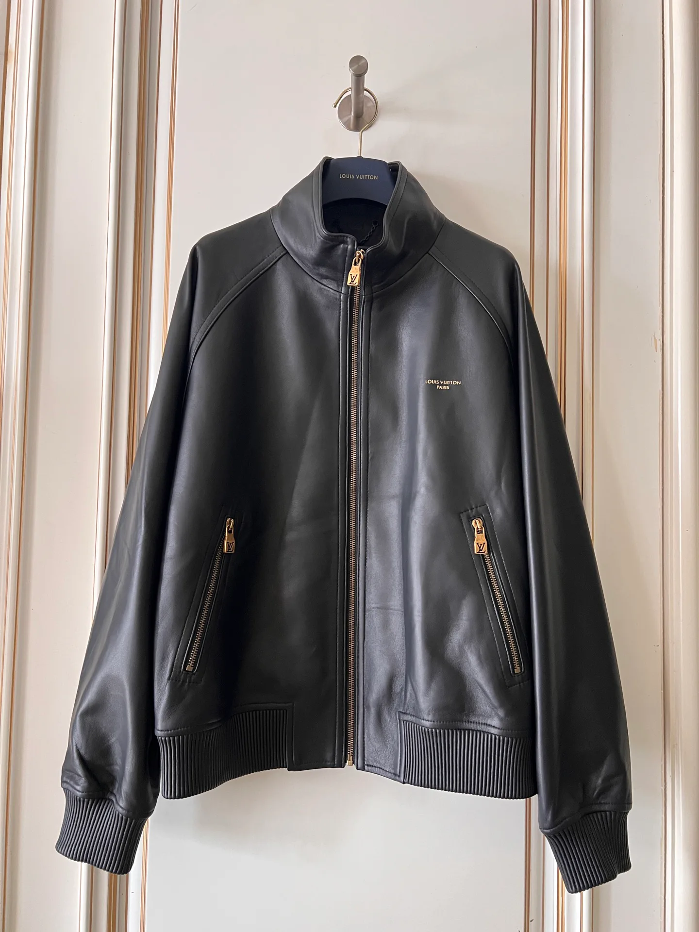 Кожаные Куртки И Дублёнки Женские Louis Vuitton 18408996
