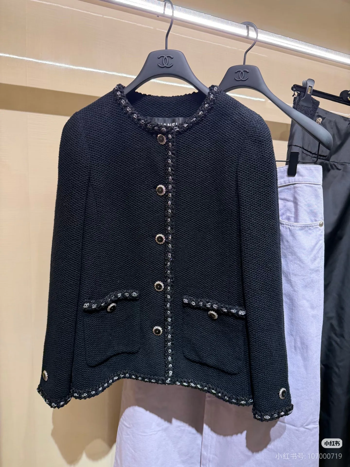 Куртки И Пуховики Женские Chanel 1846523