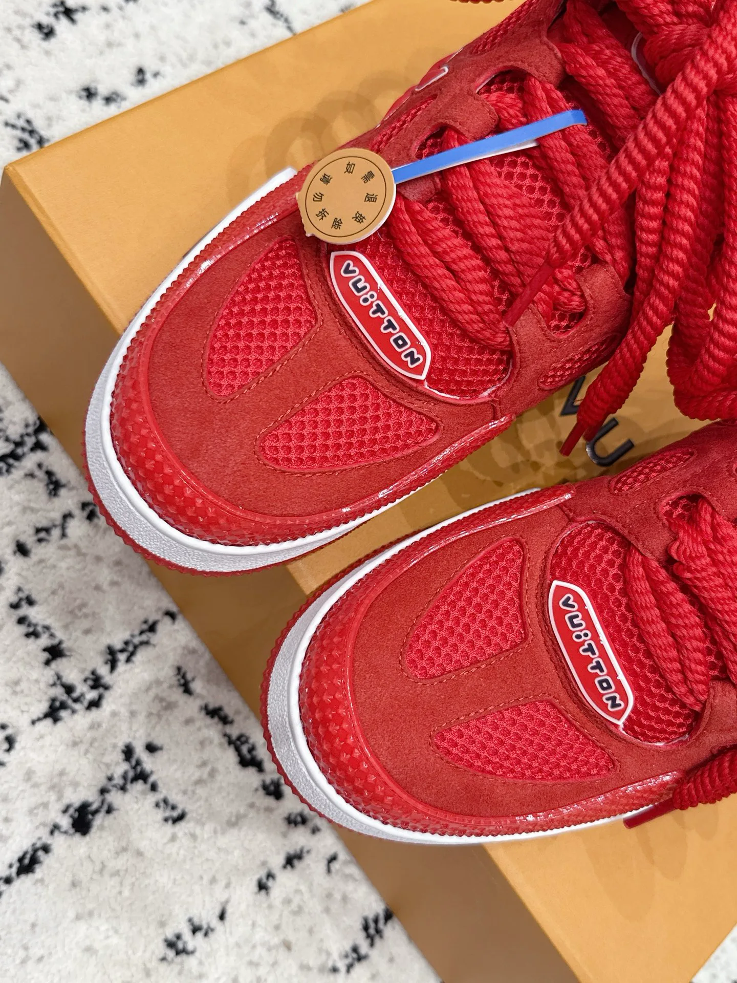 Кроссовки Женские Louis Vuitton 17044287