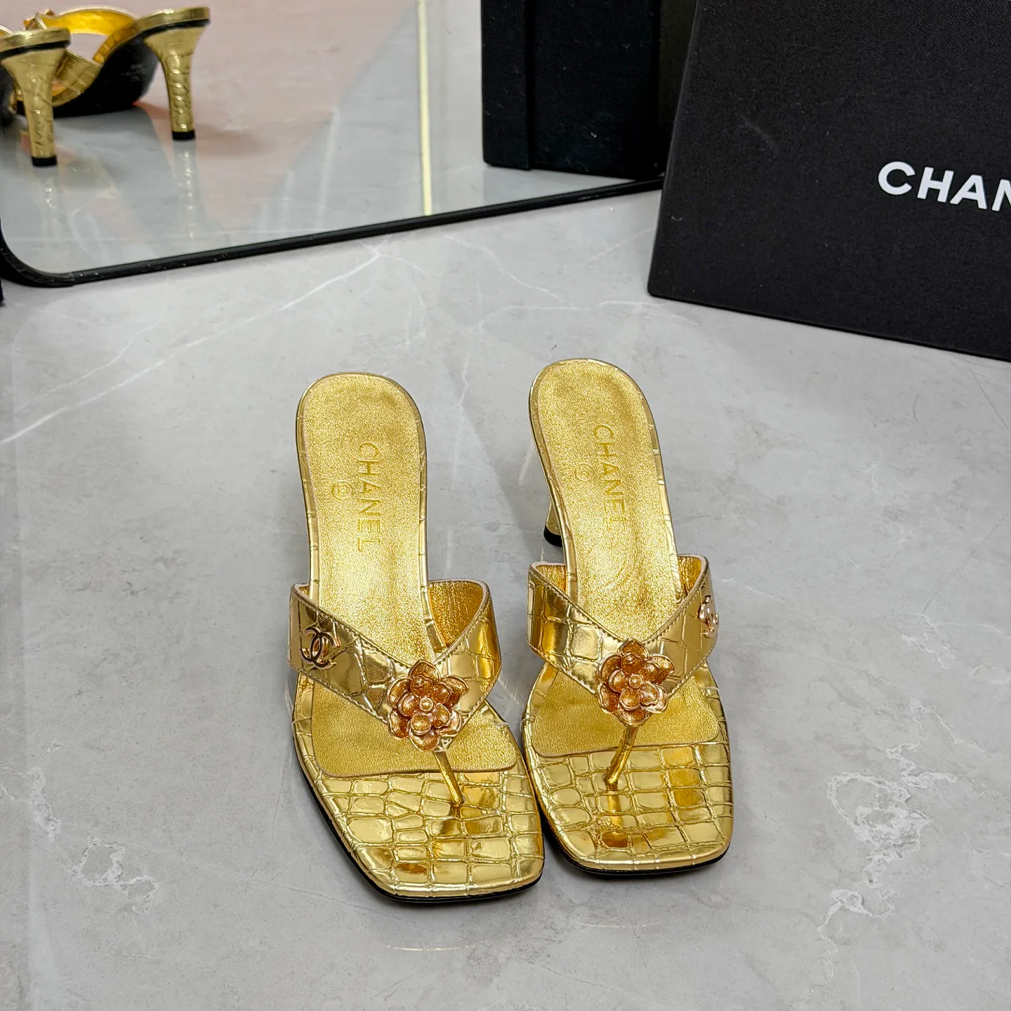 Босоножки Женские Chanel 17335023