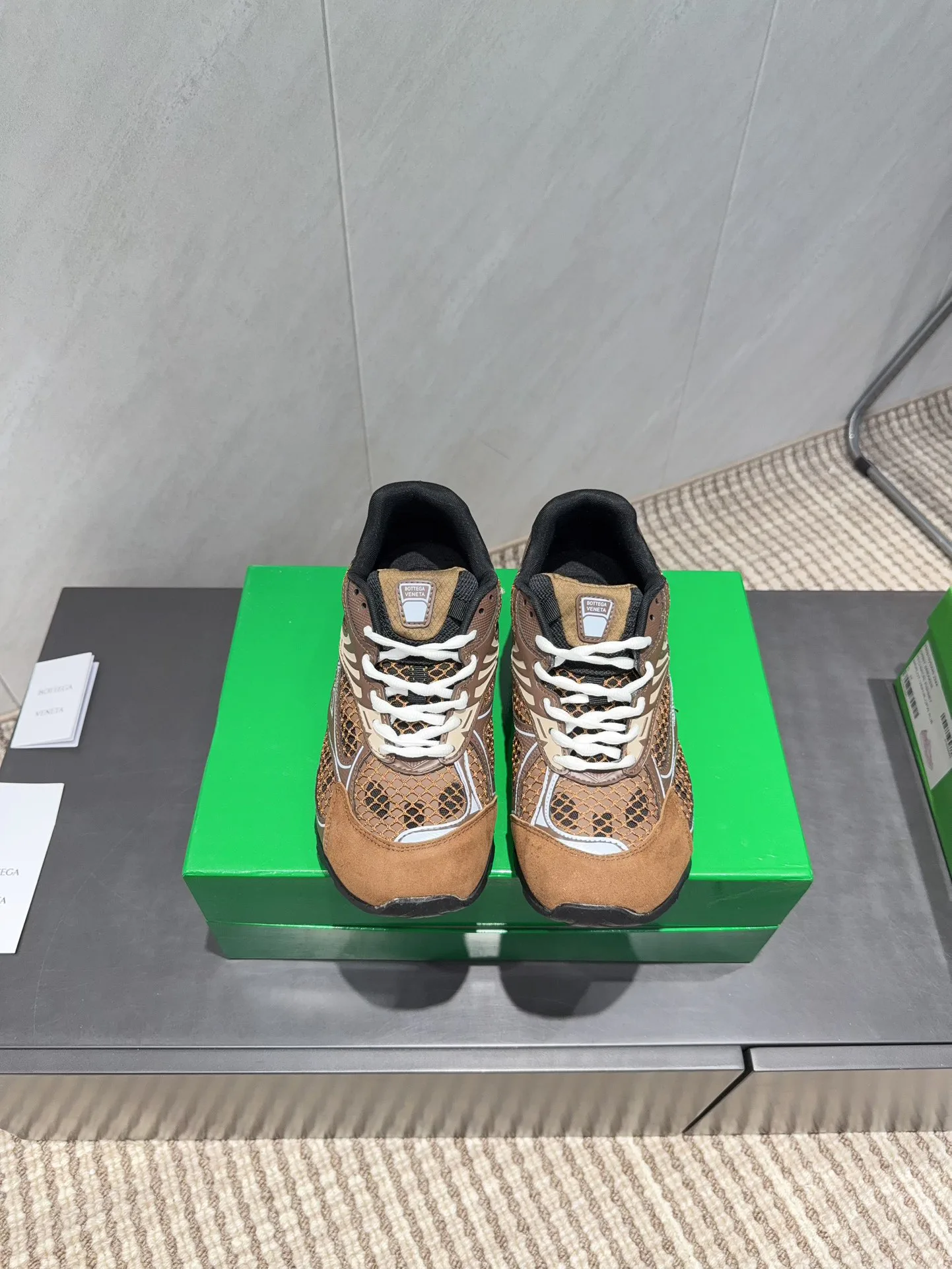 Кроссовки Женские Bottega Veneta 299571