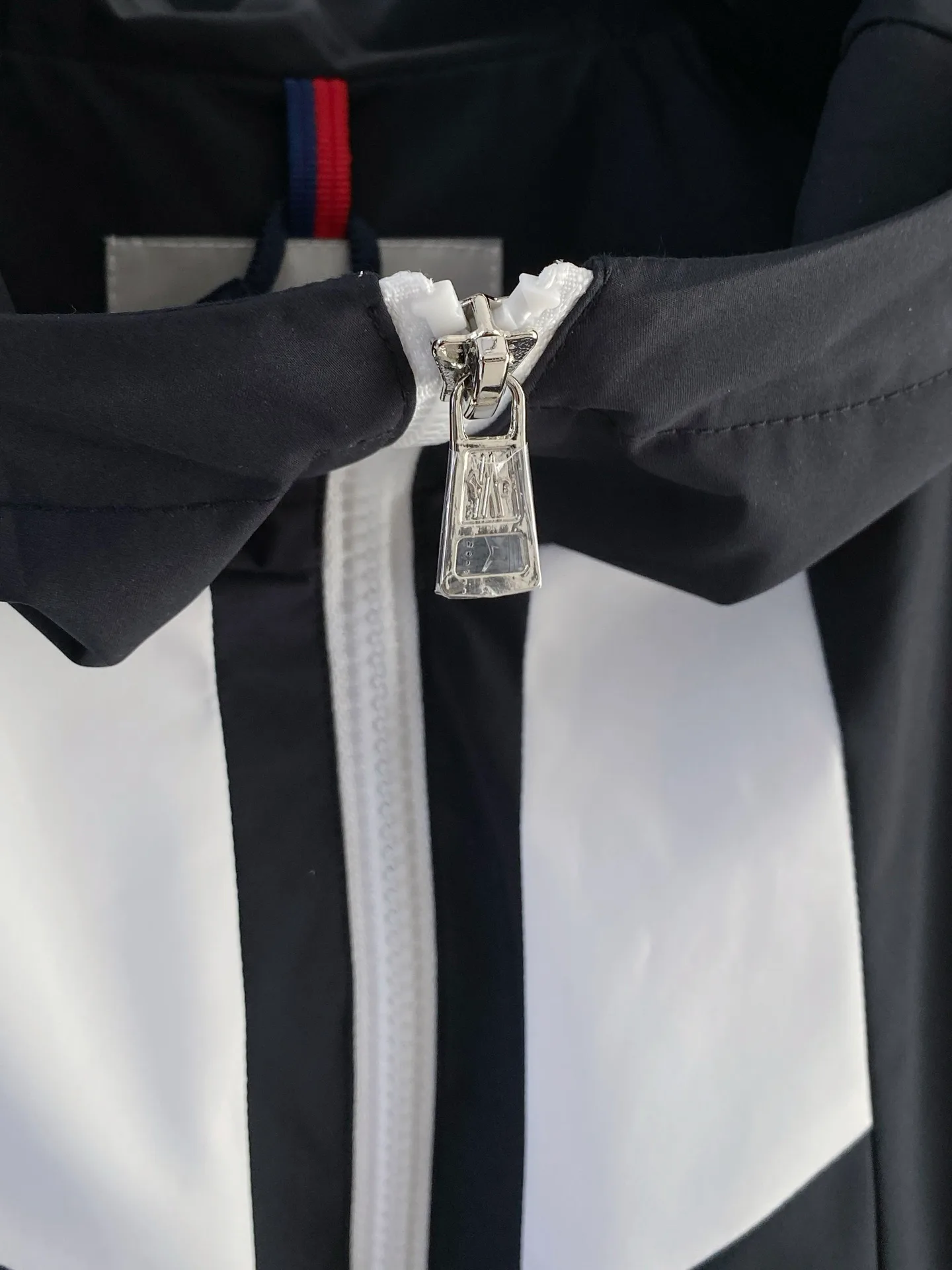 Куртки И Пуховики Мужские Moncler 11392181