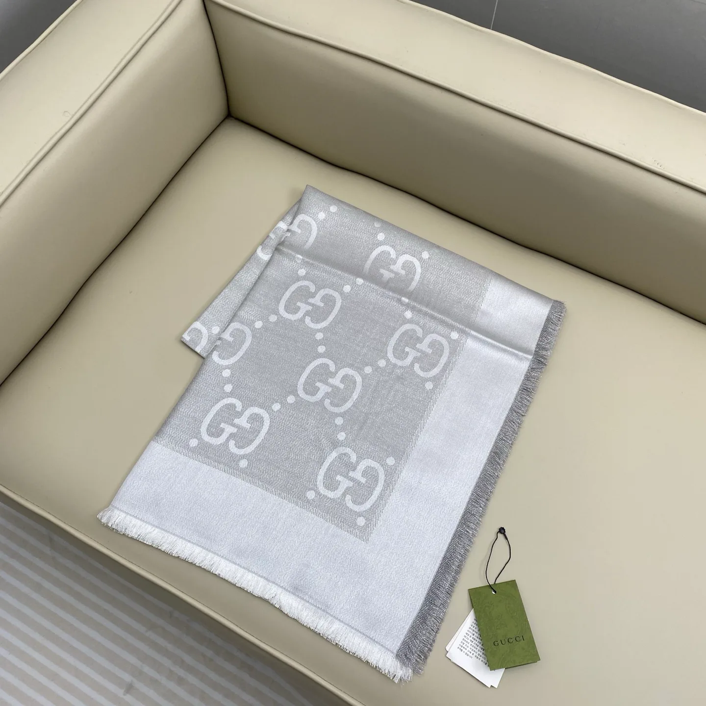 Платки Gucci 6086060