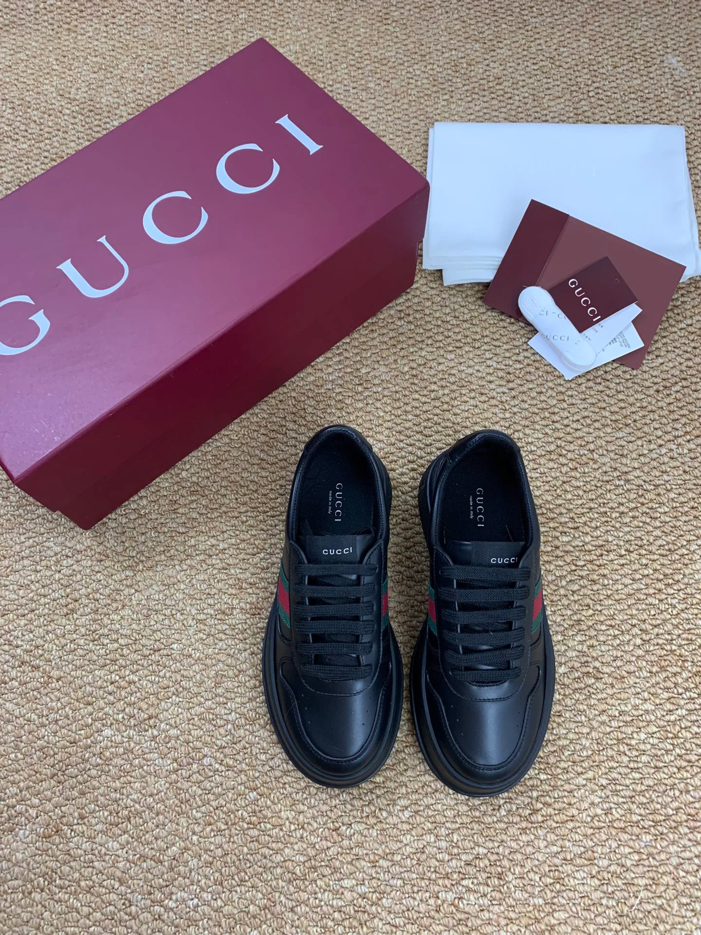 Кроссовки Женские Gucci 17545192