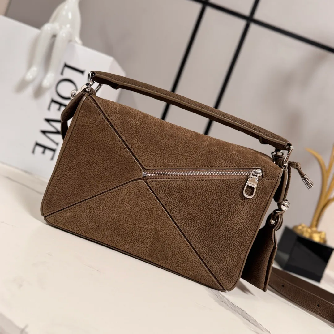 Классические Сумки Женские Loewe 10243127
