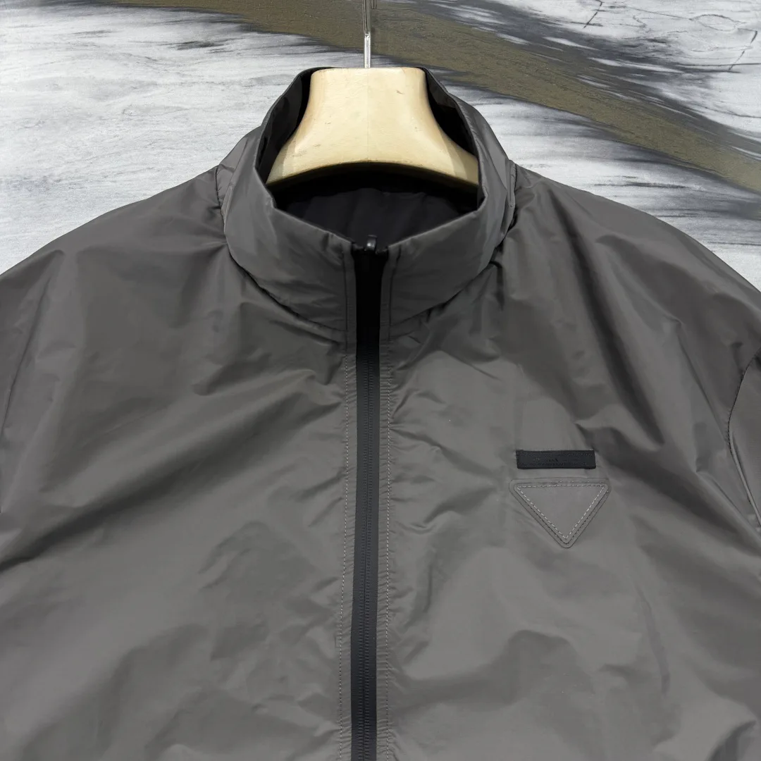 Куртки И Пуховики Мужские Prada 11454407