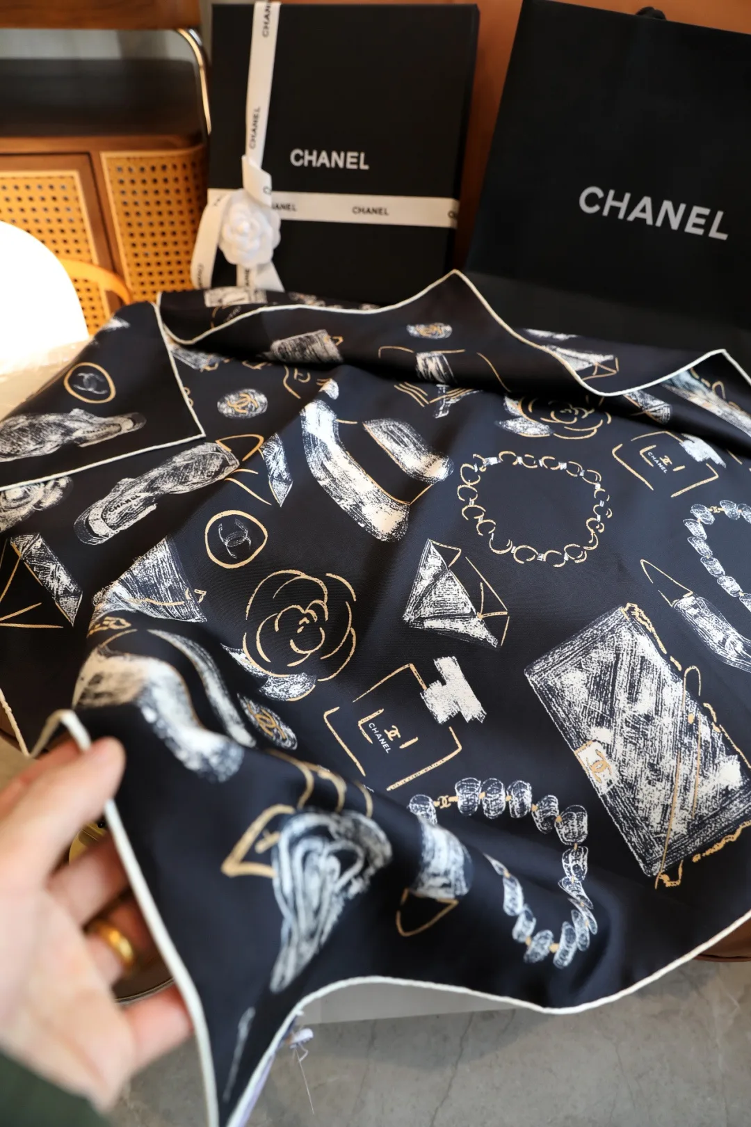 Платки Chanel 13980590