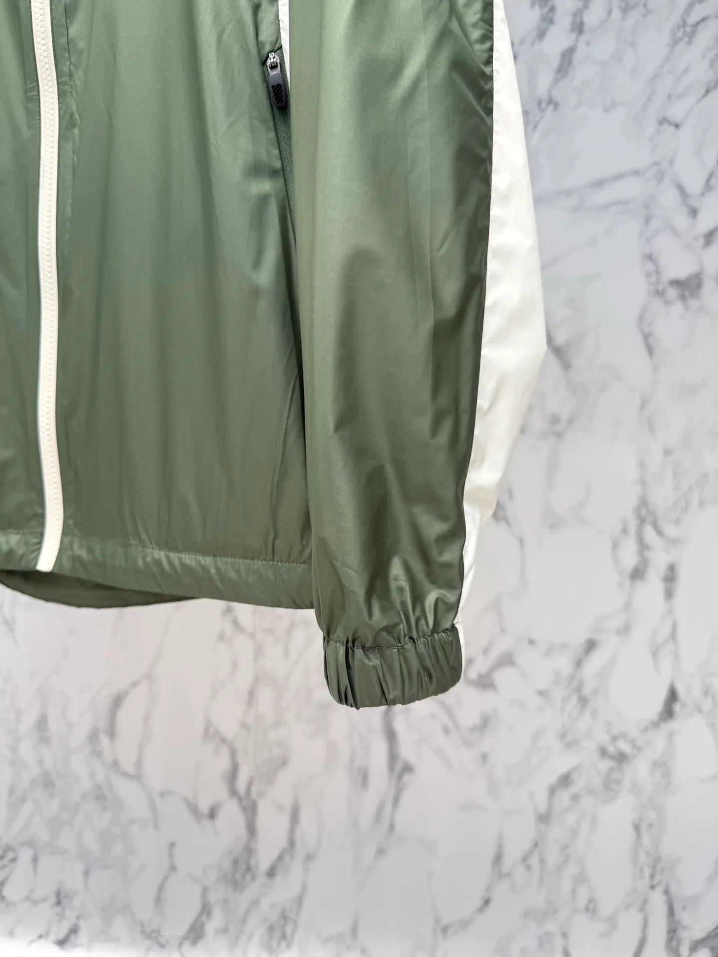 Куртки И Пуховики Мужские Moncler 11512959