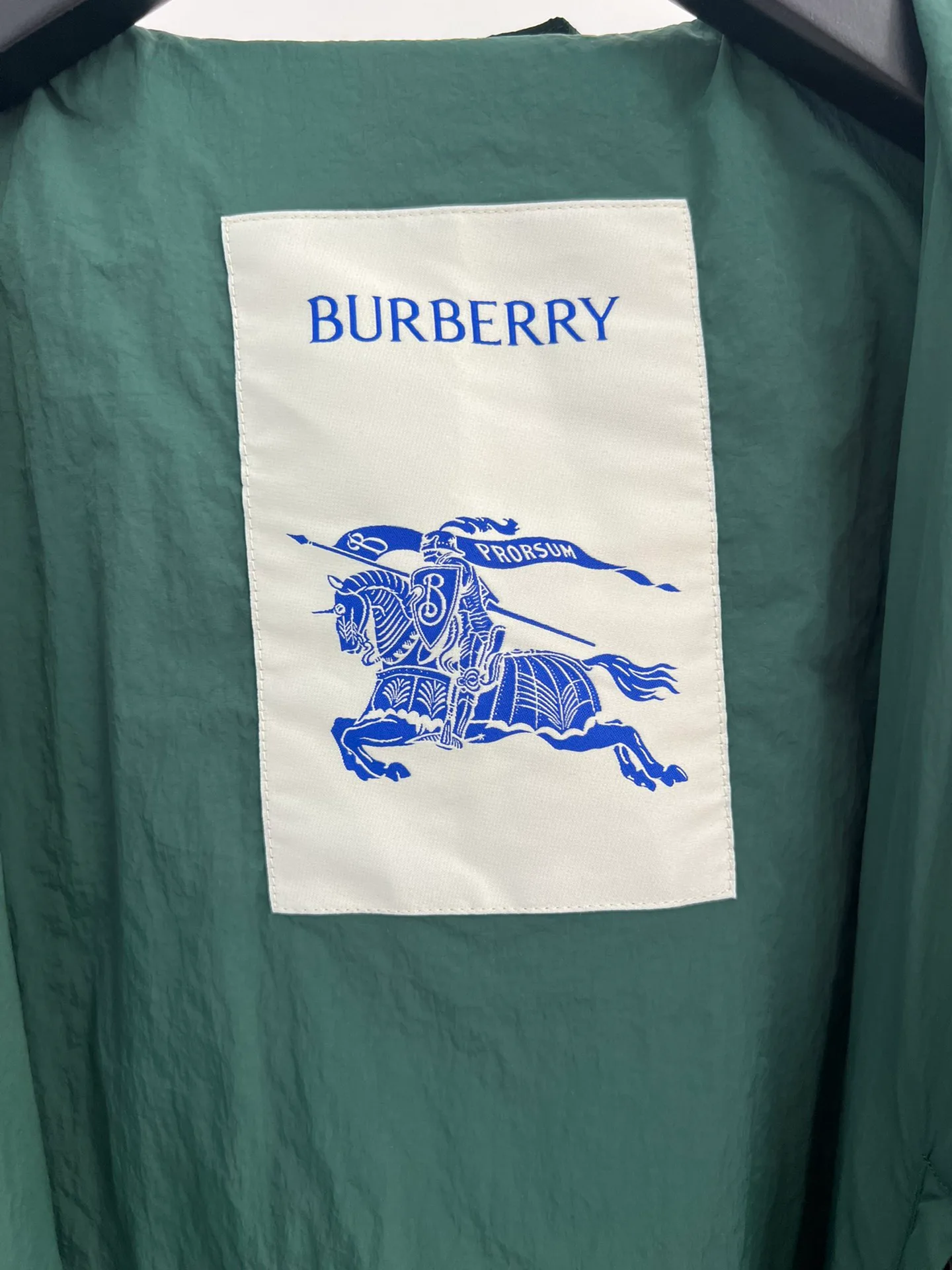 Куртки И Пуховики Женские Burberry 10898899