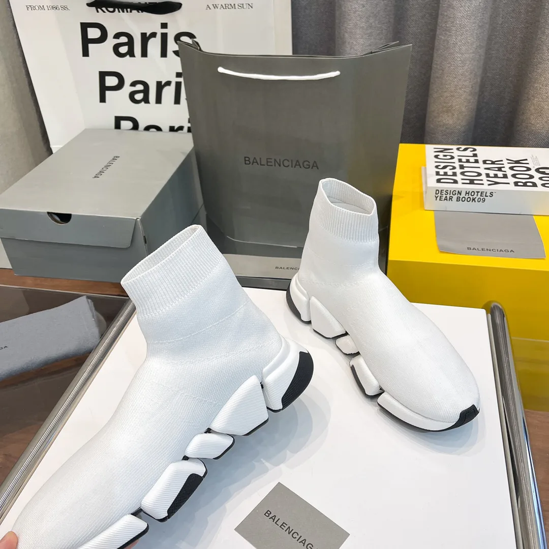 Кроссовки Женские Balenciaga 17955650