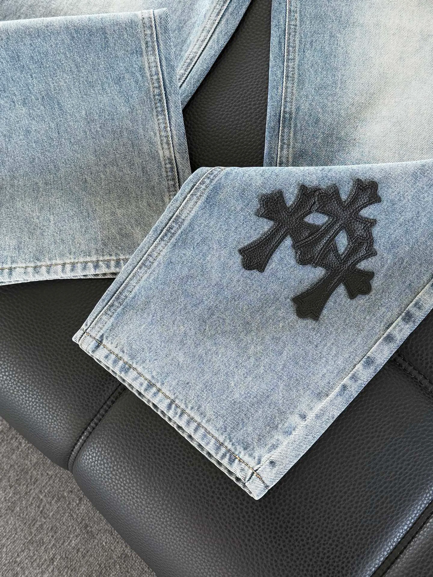 Джинсы Женские Chrome Hearts 3375349