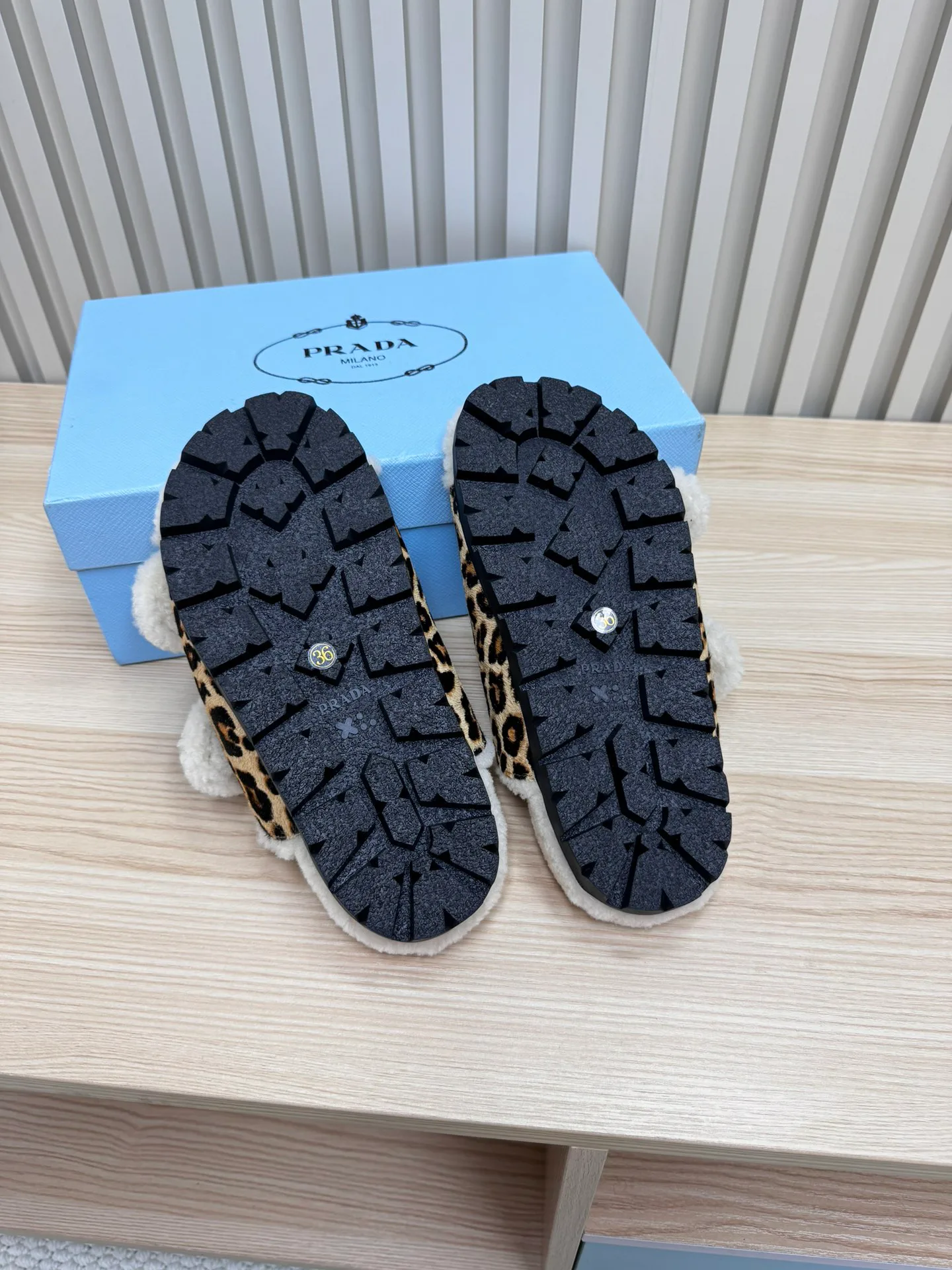 Тапочки Женские Prada 140480