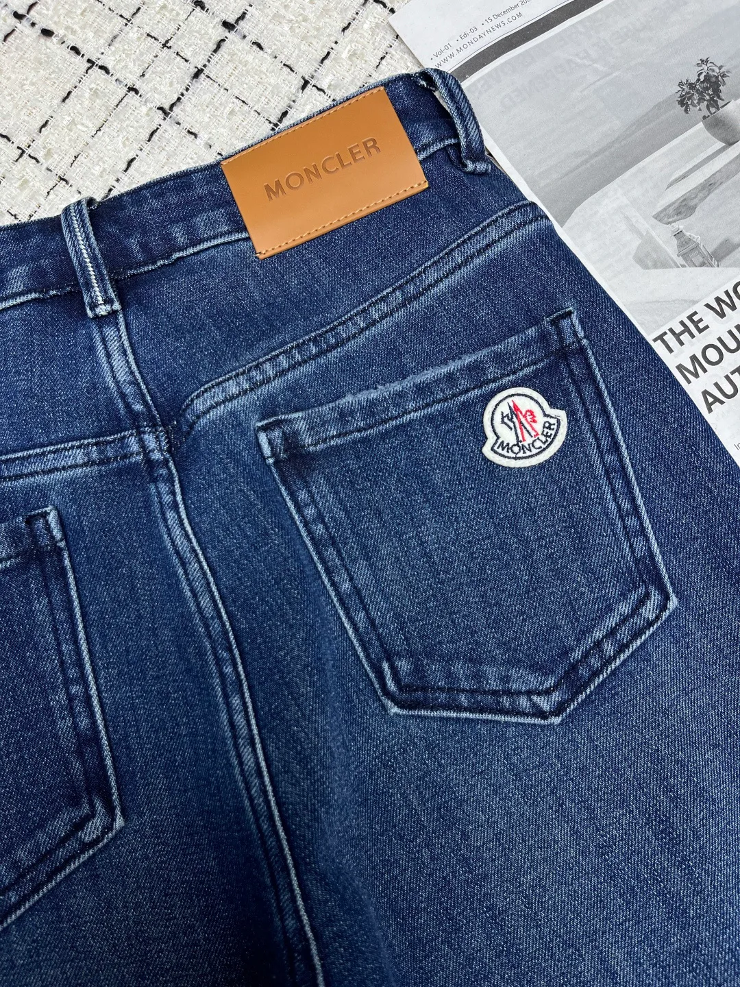 Джинсы Женские Moncler 20132809